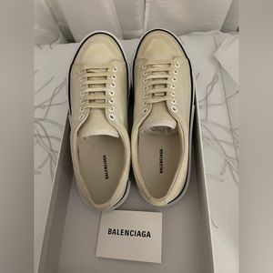 Great condition Balenciaga shoes